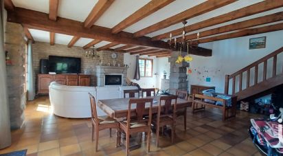 Country house 5 rooms of 132 m² in Lizio (56460)