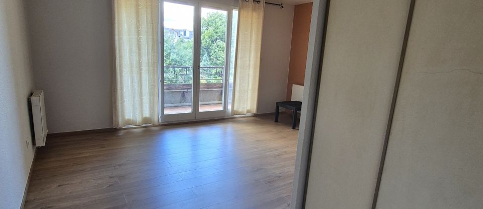 Studio 1 pièce de 30 m² à Saint-Julien-en-Genevois (74160)