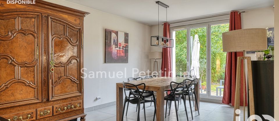 House 7 rooms of 163 m² in Montesson (78360)