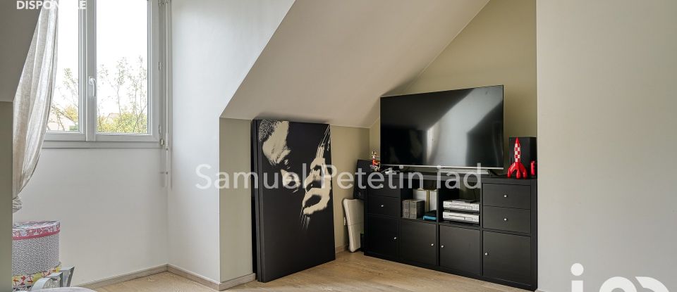 House 7 rooms of 163 m² in Montesson (78360)