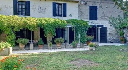 Mas 5 rooms of 150 m² in Beaucaire (30300)