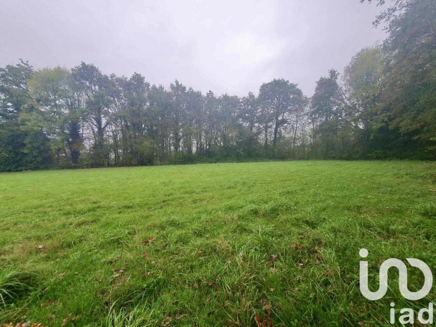 Land of 26,925 m² in Saint-Junien (87200)