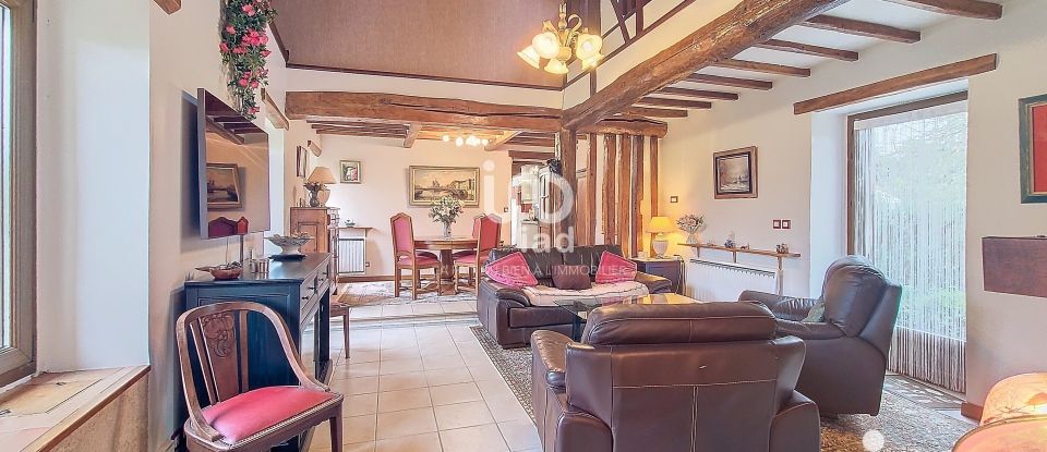 House 6 rooms of 167 m² in Boissy-Mauvoisin (78200)