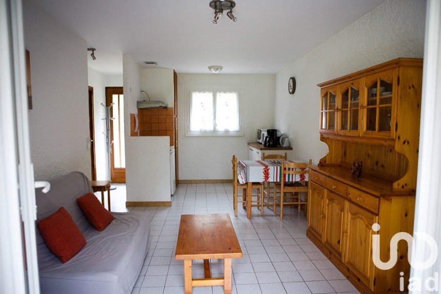 Immeuble de 350 m² à Bahus-Soubiran (40320)