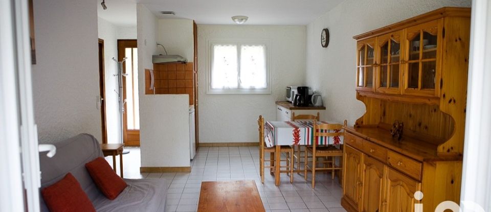 Immeuble de 350 m² à Bahus-Soubiran (40320)