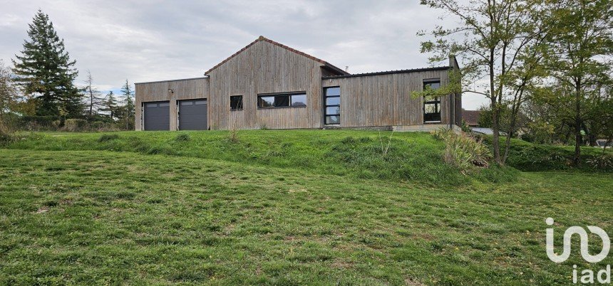 Maison traditionnelle 4 pièces de 129 m² à La Capelle-Balaguier (12260)