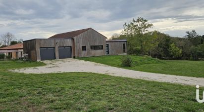 Maison traditionnelle 4 pièces de 129 m² à La Capelle-Balaguier (12260)