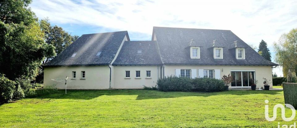 House 6 rooms of 197 m² in Pleaux (15700)