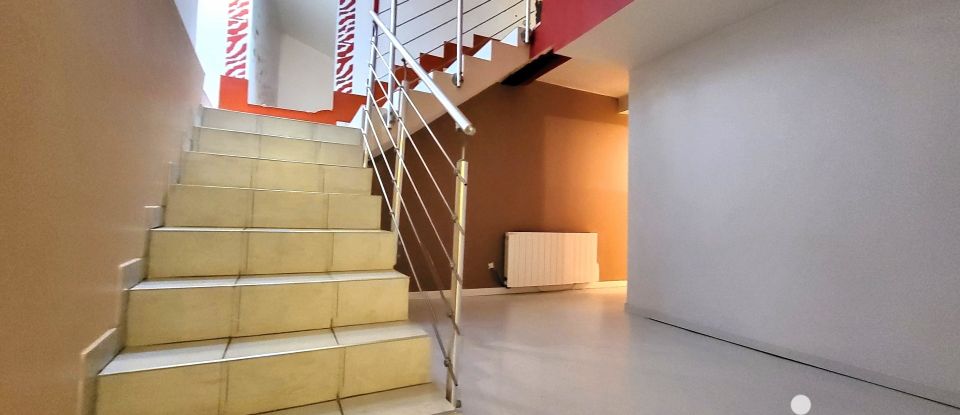 Appartement 3 pièces de 90 m² à Saint-Étienne (42000)