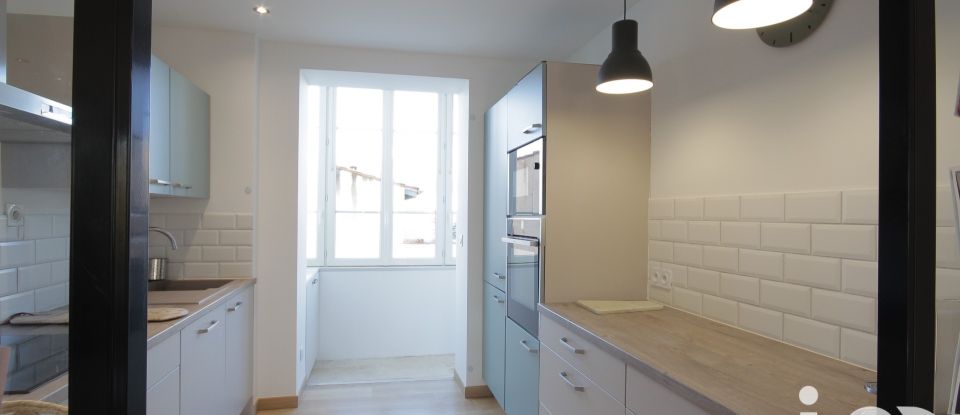 Appartement 4 pièces de 94 m² à Nîmes (30000)