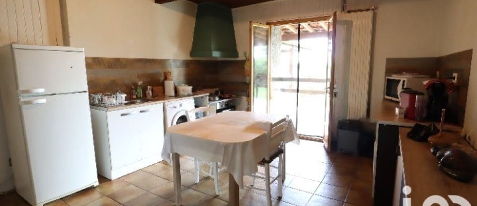 Country house 10 rooms of 250 m² in Grazac (31190)