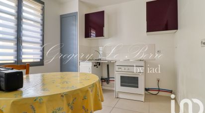 Apartment 1 room of 27 m² in Luzarches (95270)