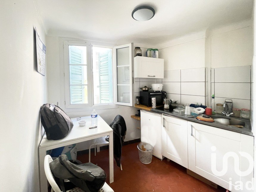 Appartement 3 pièces de 38 m² à Toulon (83000)