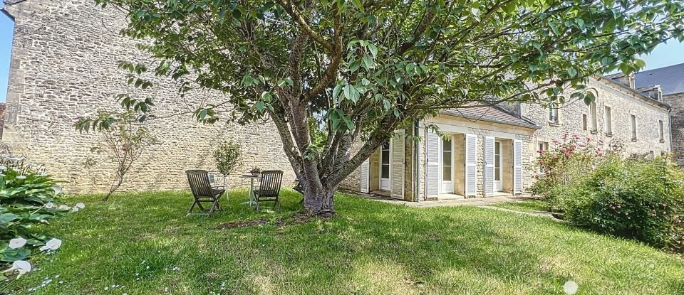 Maison 7 pièces de 179 m² à - (14480)