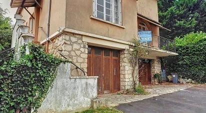 Maison 8 pièces de 206 m² à Vivonne (86370)