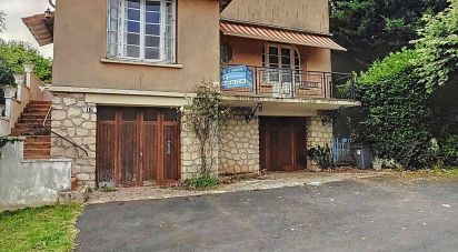 Maison 8 pièces de 206 m² à Vivonne (86370)