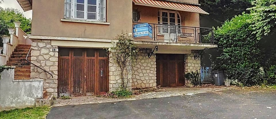 Maison 8 pièces de 206 m² à Vivonne (86370)