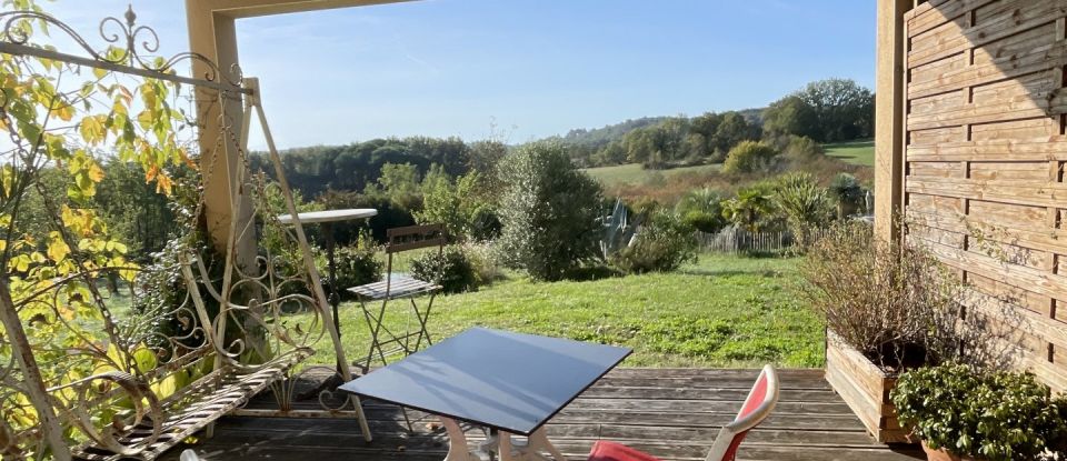 Maison 6 pièces de 230 m² à Le Buisson-de-Cadouin (24480)