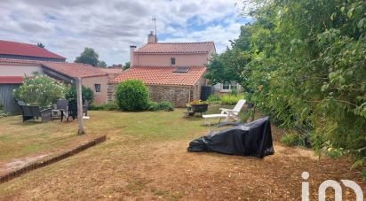 Village house 5 rooms of 107 m² in Château-Guibert (85320)