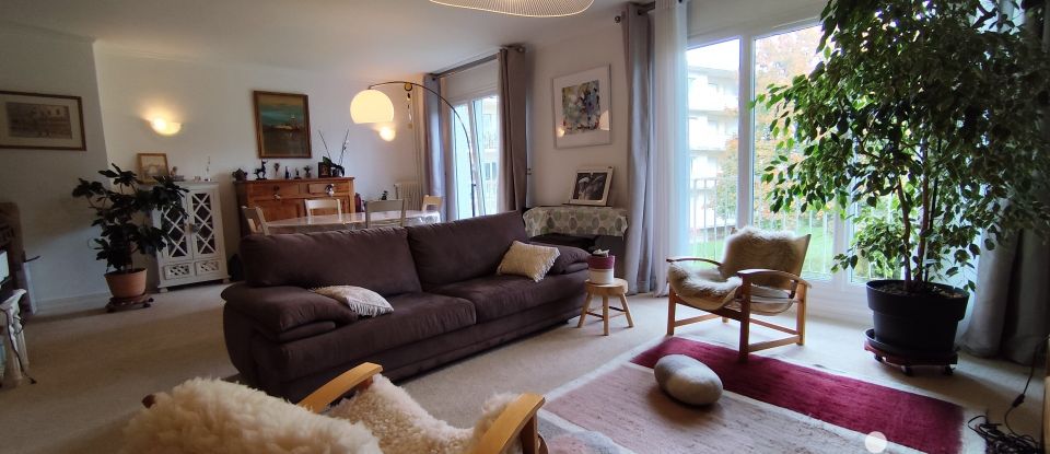 Apartment 3 rooms of 84 m² in Orléans (45000)