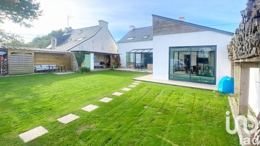 House 7 rooms of 172 m² in Saint-Armel (56450)