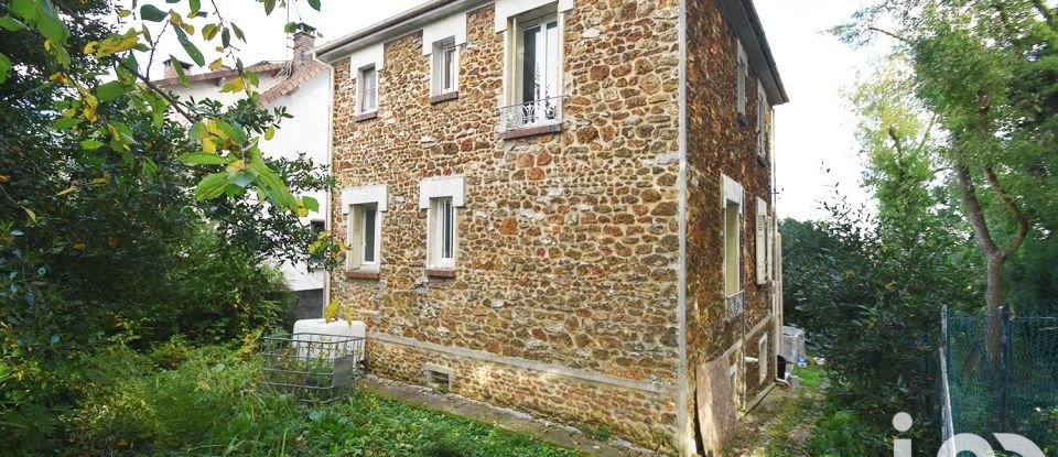 Traditional house 5 rooms of 95 m² in Ablon-sur-Seine (94480)