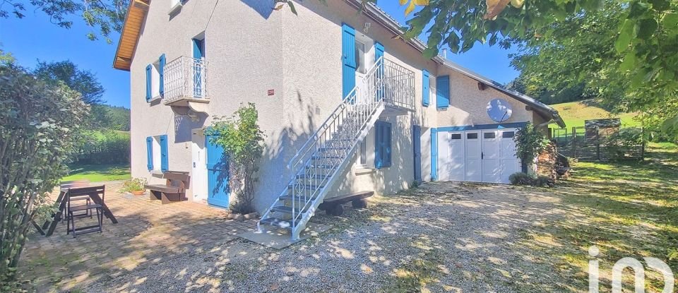 Maison 6 pièces de 210 m² à - (38112)