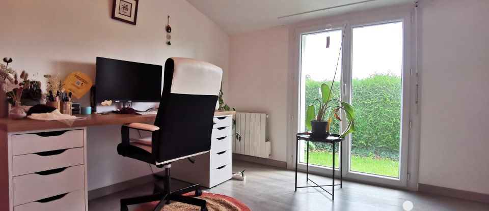 Maison 5 pièces de 152 m² à Saint-Ellier-du-Maine (53220)