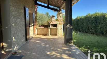 House 7 rooms of 155 m² in Volx (04130)