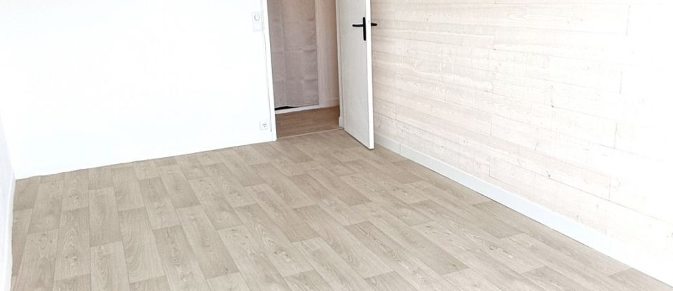 Apartment 2 rooms of 53 m² in Châteauroux (36000)