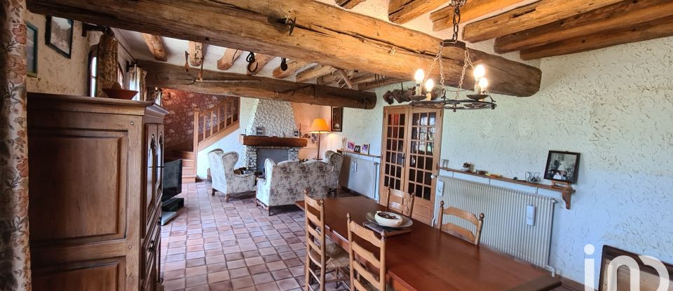 Maison traditionnelle 7 pièces de 181 m² à Torfou (91730)