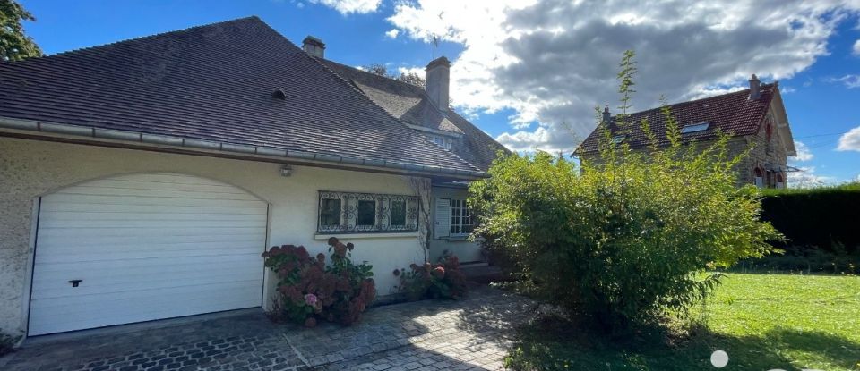 Maison 9 pièces de 290 m² à Château-Thierry (02400)