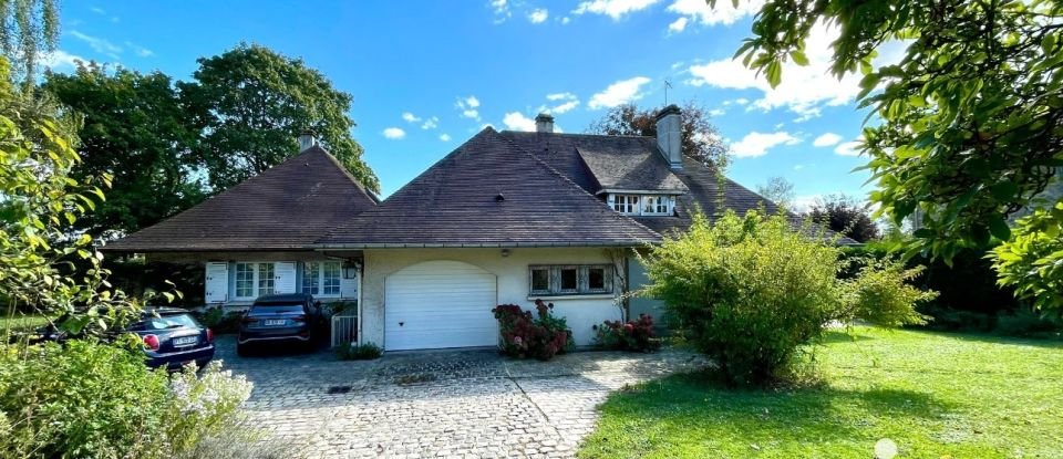 Maison 9 pièces de 290 m² à Château-Thierry (02400)