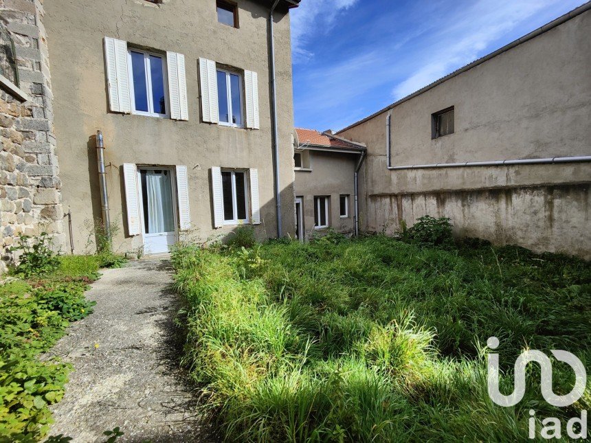 Village house 11 rooms of 154 m² in Rochepaule (07320)