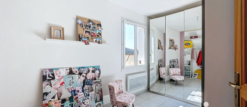 Maison 5 pièces de 135 m² à Corneilhan (34490)