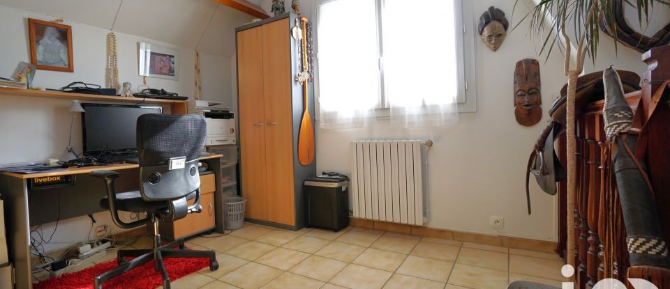 Maison 8 pièces de 200 m² à Roissy-en-Brie (77680)