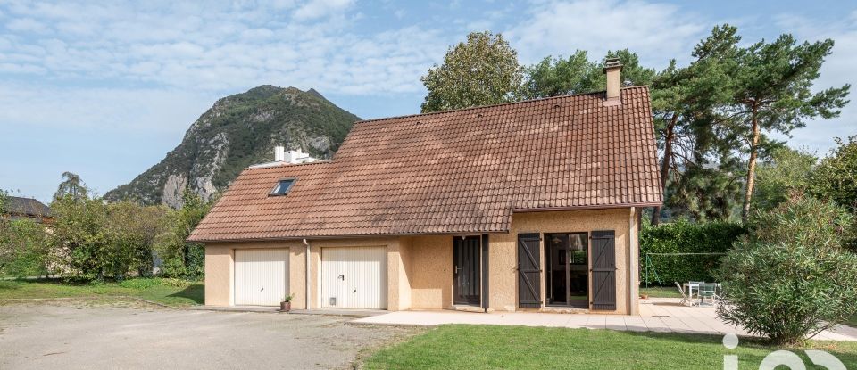 Maison traditionnelle 5 pièces de 90 m² à Saint-Égrève (38120)