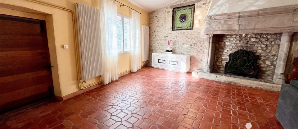 Mansion 5 rooms of 213 m² in Montpeyroux (63114)