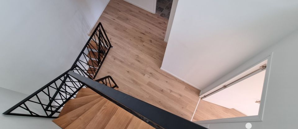 Maison traditionnelle 6 pièces de 133 m² à Nanteuil-lès-Meaux (77100)