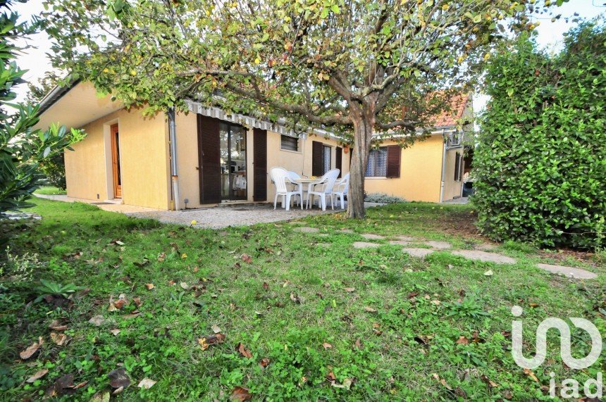 Maison 5 pièces de 118 m² à Genas (69740)