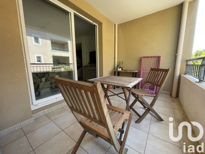 Apartment 3 rooms of 60 m² in Six-Fours-les-Plages (83140)