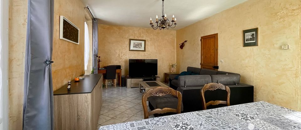 Maison de campagne 6 pièces de 142 m² à Villeneuve-la-Guyard (89340)