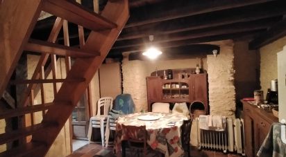 House 4 rooms of 69 m² in Sainte-Mondane (24370)