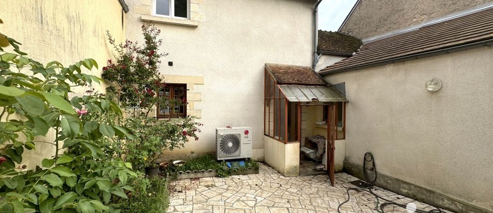 Town house 4 rooms of 90 m² in Boulleret (18240)