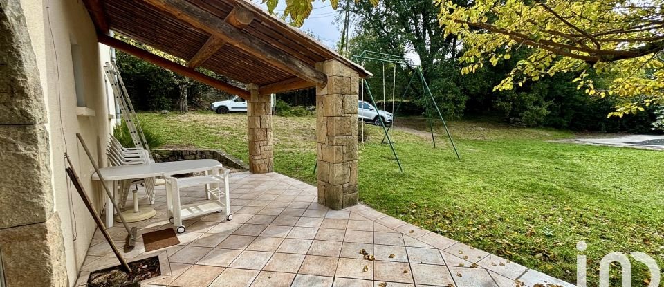 Maison traditionnelle 5 pièces de 113 m² à Aubenas (07200)