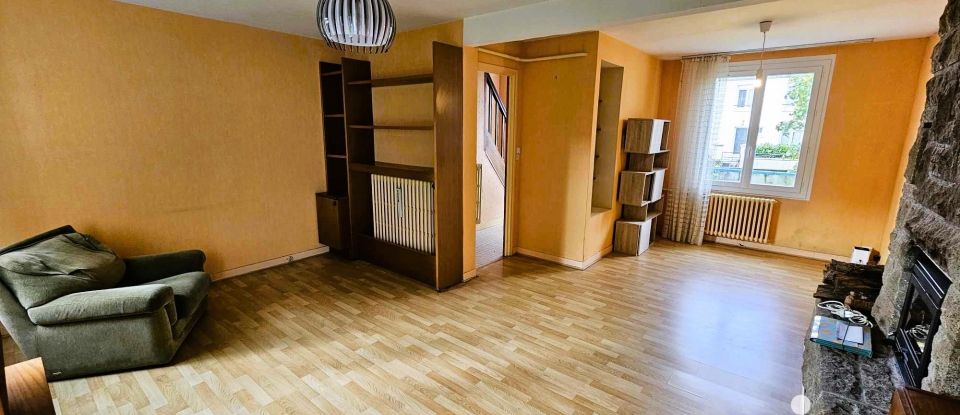 Maison 5 pièces de 91 m² à Carhaix-Plouguer (29270)