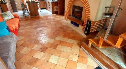 Traditional house 10 rooms of 430 m² in Bonneville-et-Saint-Avit-de-Fumadières (24230)