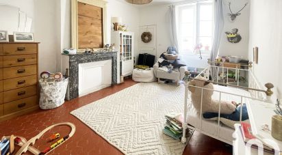 Appartement 4 pièces de 80 m² à Toulon (83000)