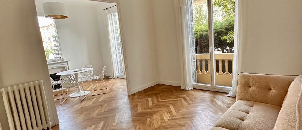 Town house 8 rooms of 155 m² in Nice (06100)