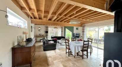 Traditional house 8 rooms of 225 m² in Le Vaudreuil (27100)